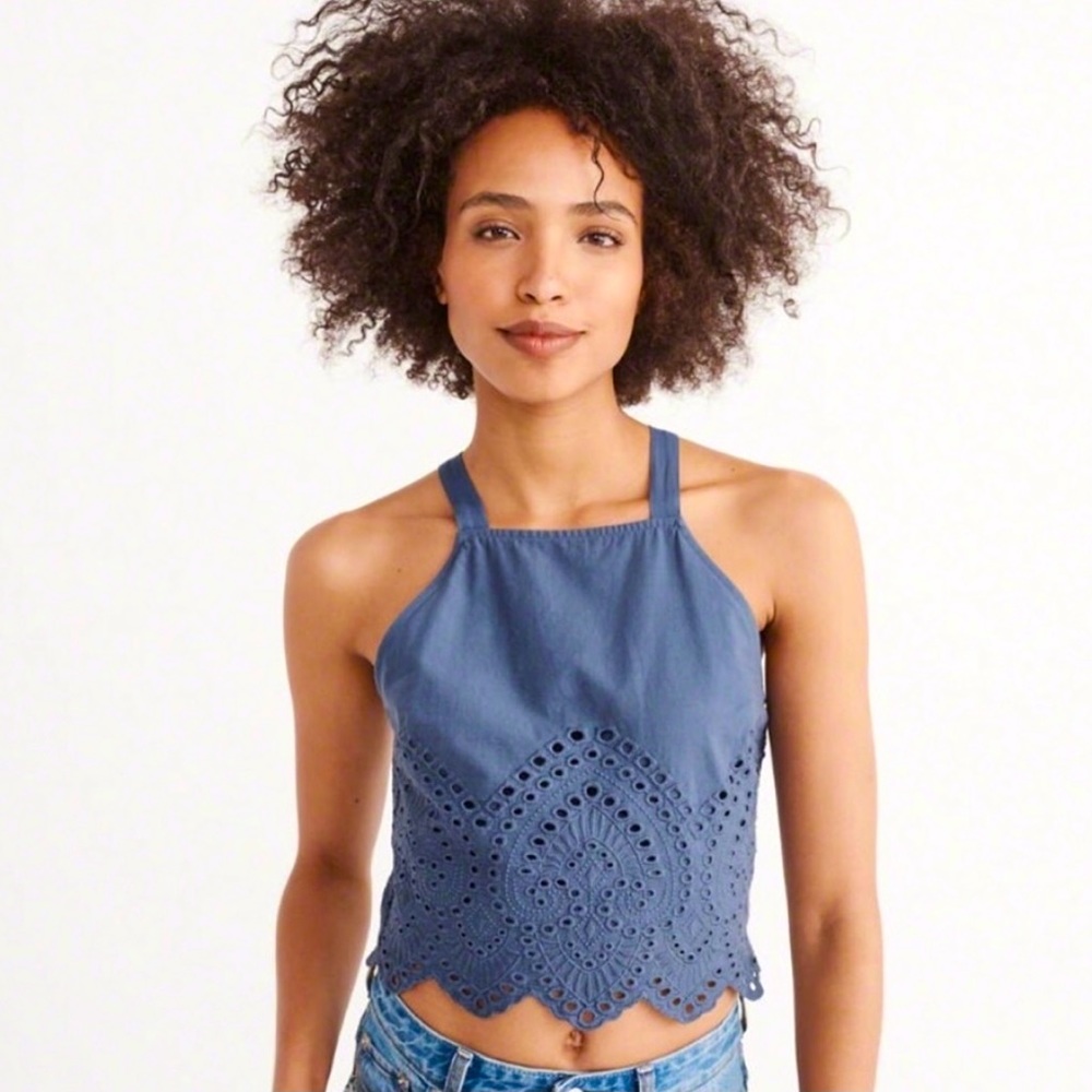 ABERCROMBIE & FITCH Blue Crop Top